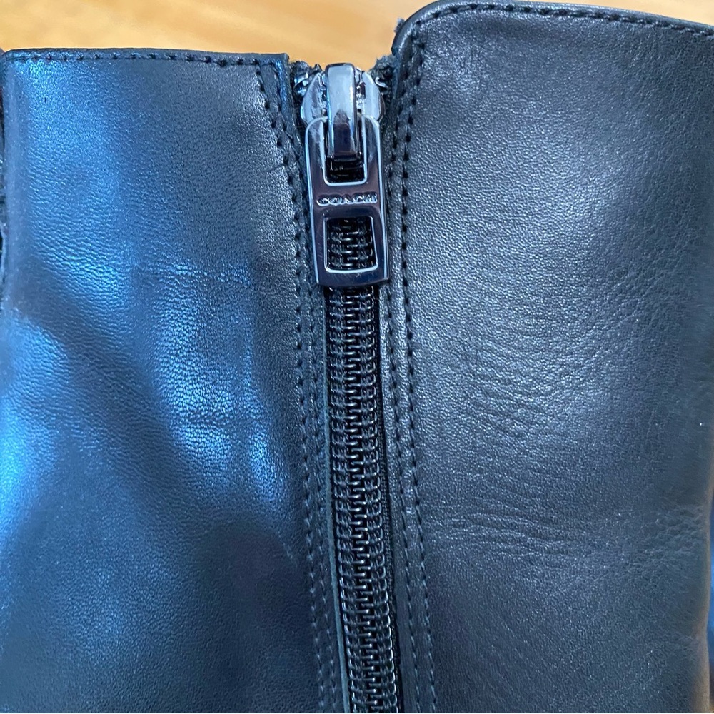 Coach Jemma Black Leather Ankle Boots Heeled Booties Zip Back Classic Size 7.5 - Picture 8 of 12